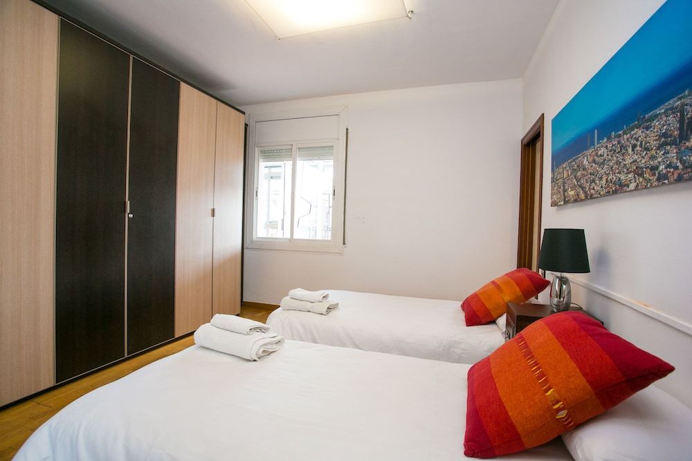 Modern Penthouse Near Sagrada Familia With Terrace