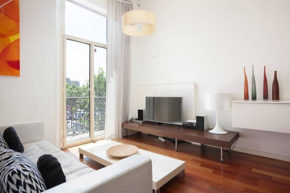 undefined Akira Flats Plaza Catalunya 8