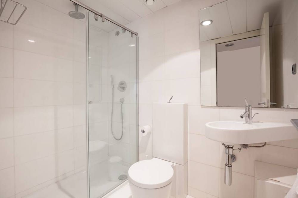 undefined Akira Flats Plaza Catalunya 10