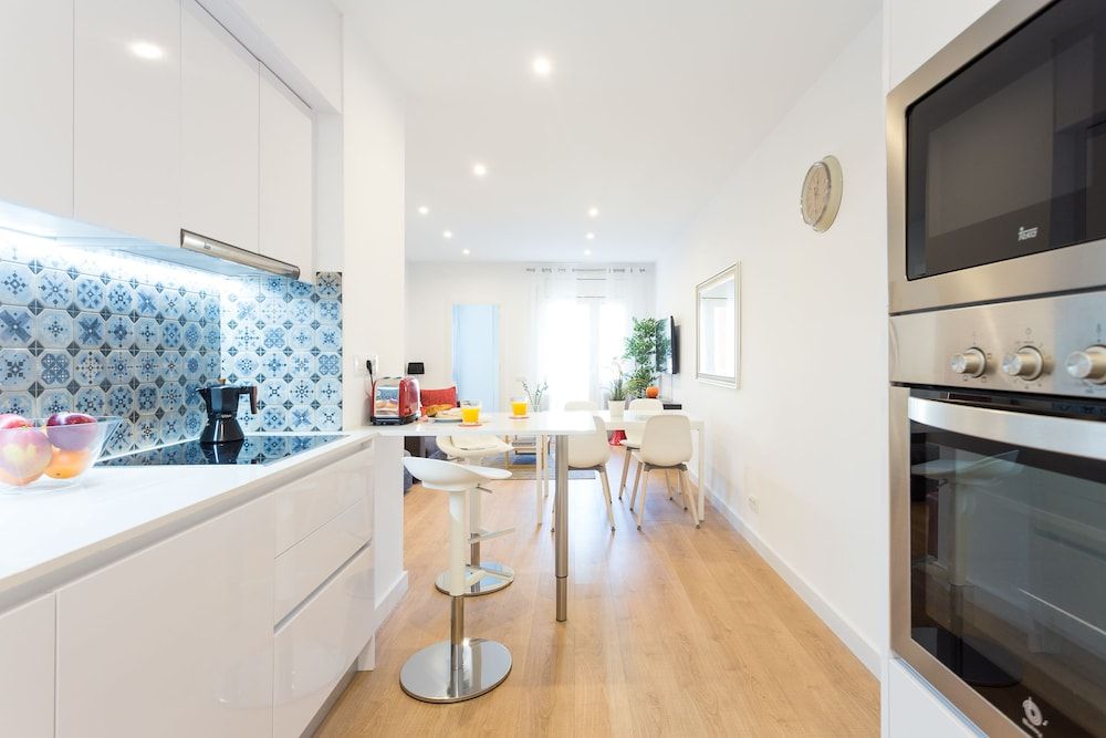 Opening Doors Sagrada Familia II Apartment, 4 Bedrooms, City View 12