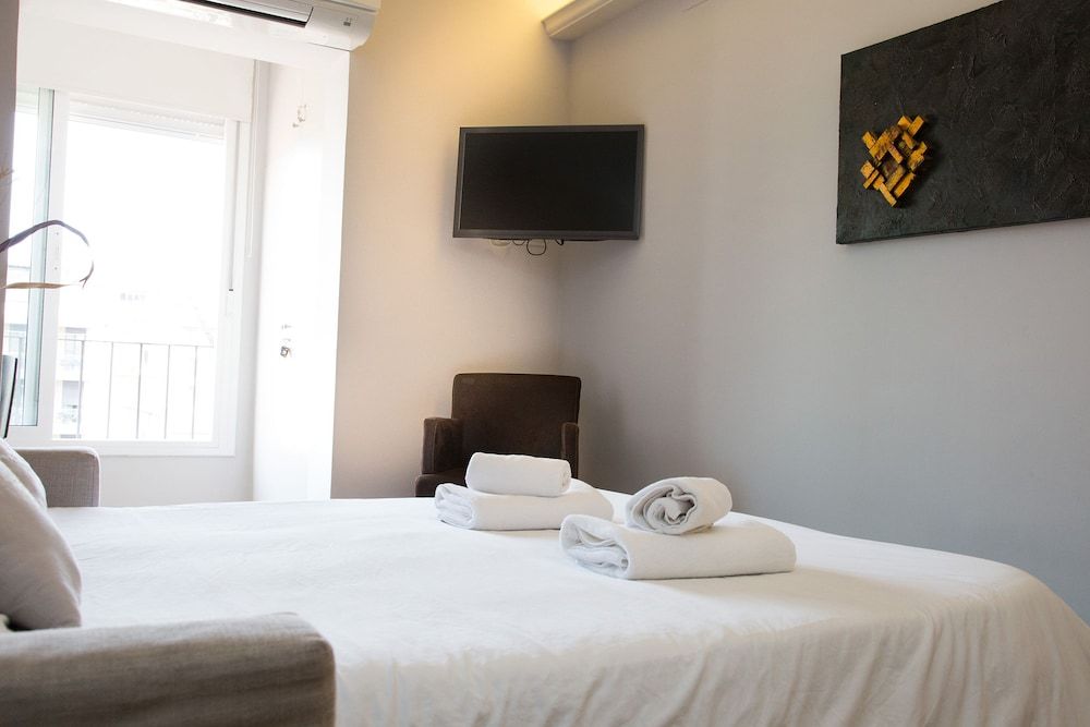 undefined Opening Doors Aribau 6