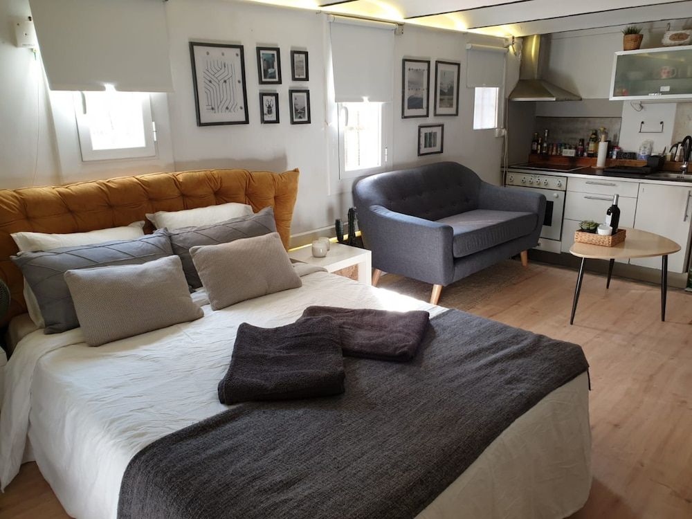 New Studio Just Renovated Center BCN Studio, 1 Double Bed 11