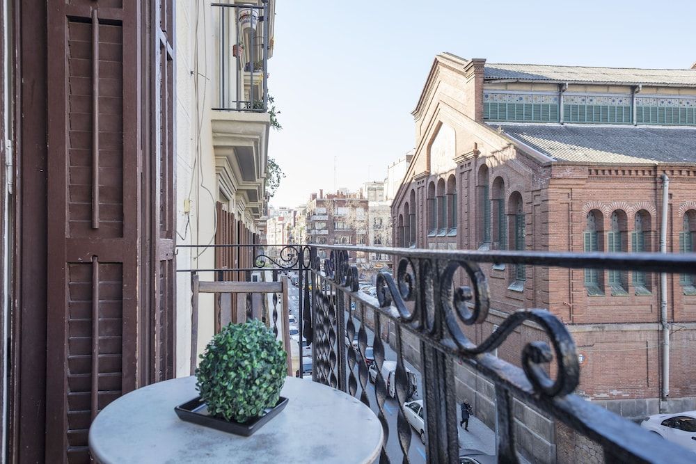 Apartamento Mirall Apartment, 3 Bedrooms, City View 13