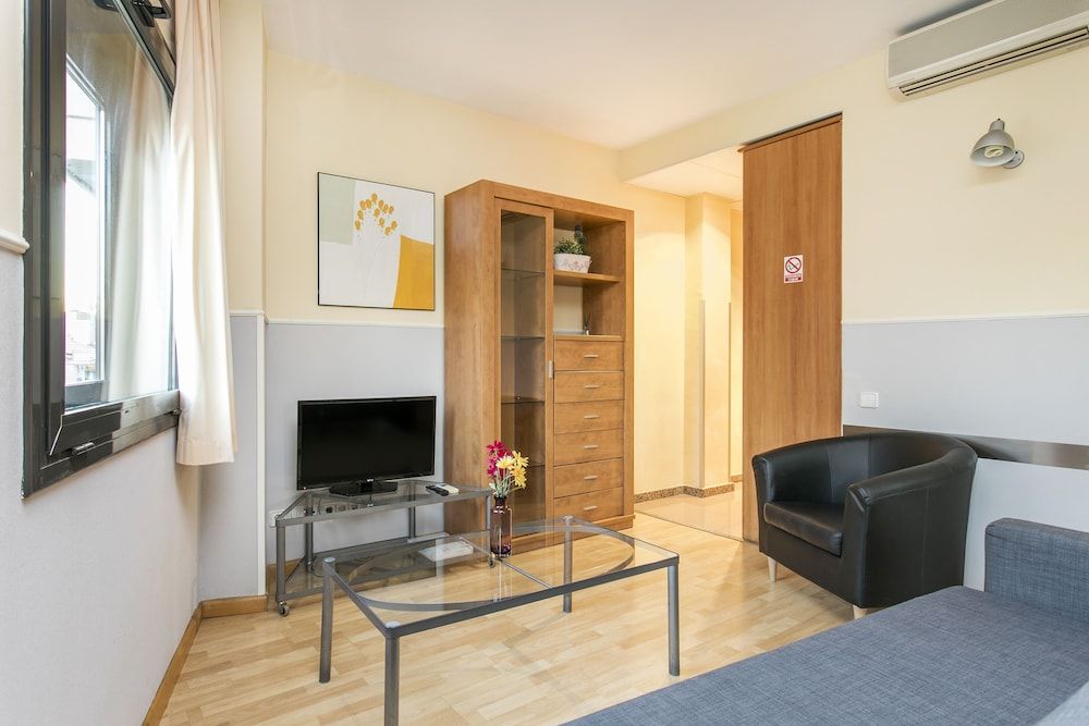 Apartments Sata Park Güell Area Apartment, 2 Bedrooms (2 pax) 8