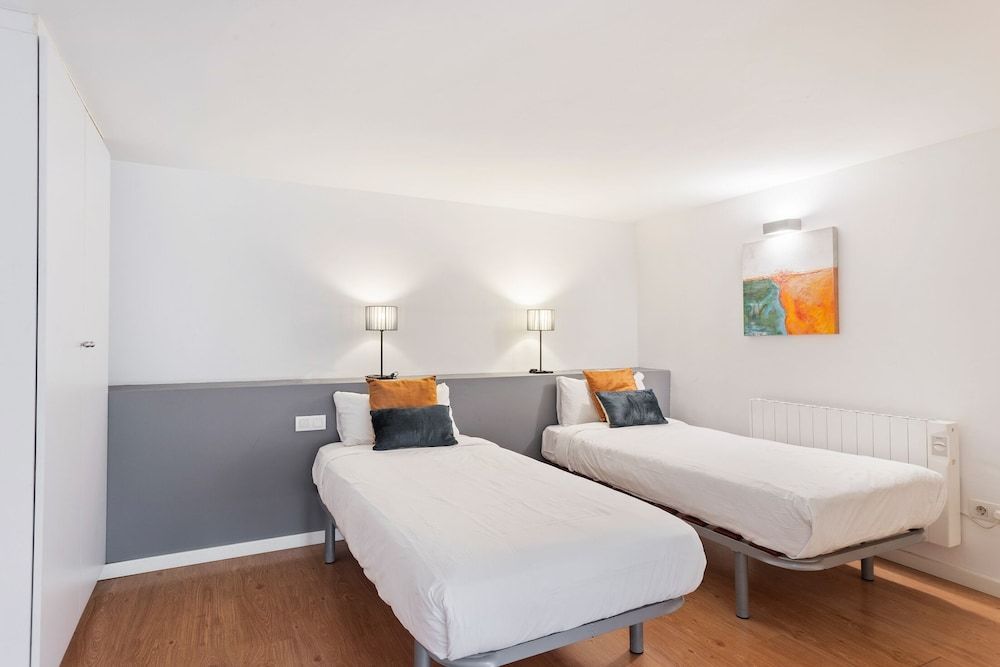 undefined Modern and Chic Apartments in Gracia 10