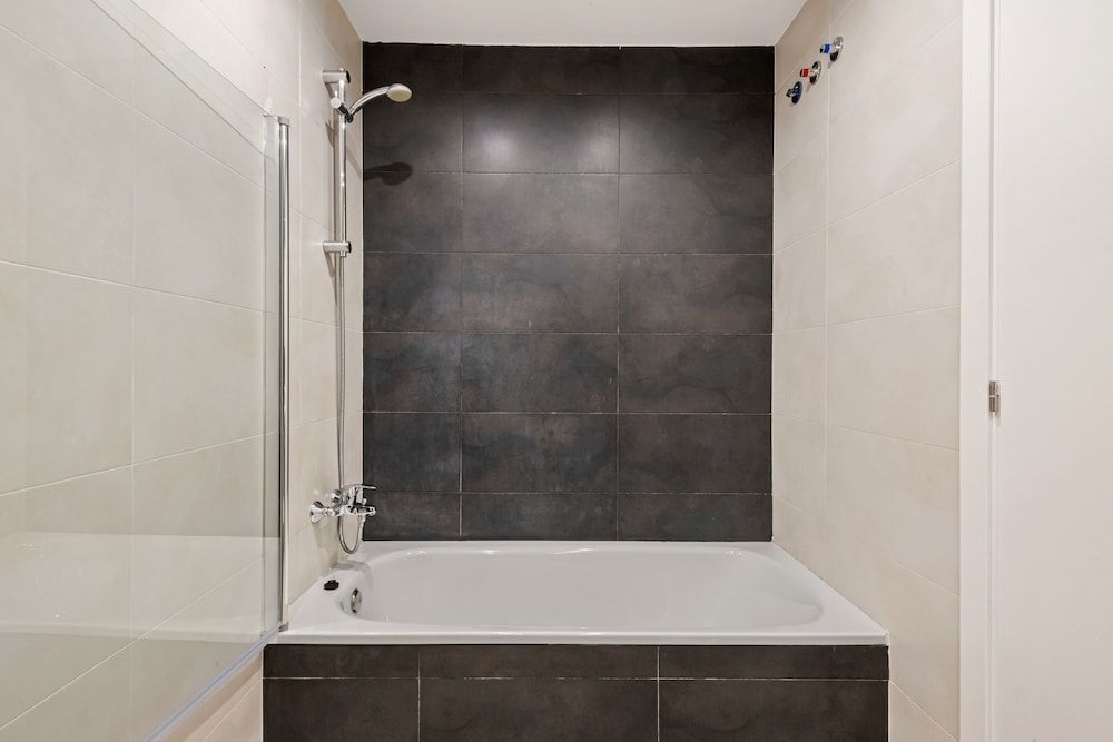 Modern and Chic Apartments in Gracia Deluxe Apartment, Terrace 5