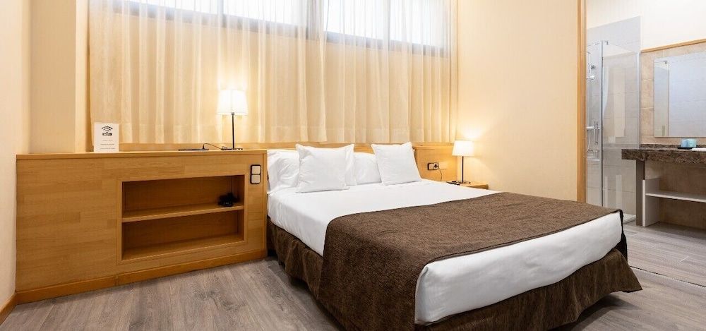 Hospedium Apartamentos DV Business Apartment 2