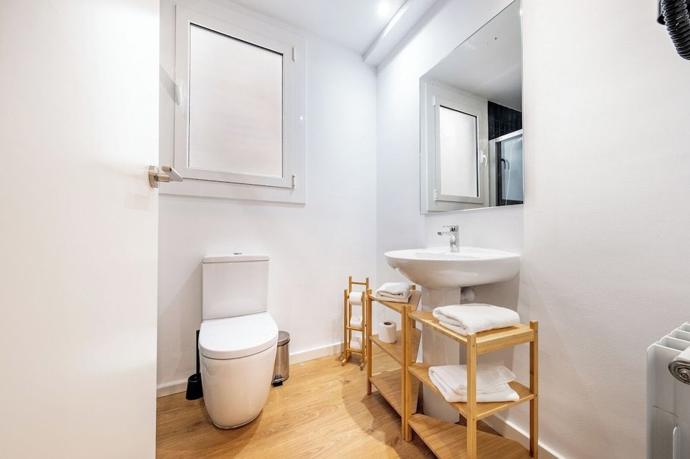 AinB Barcelona Sants Apartments Apartment, 3 Bedrooms, 2 Bathrooms 18