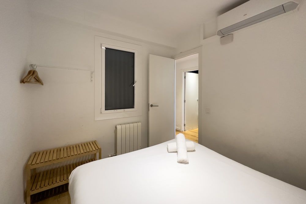 AinB Barcelona Sants Apartments Family Apartment, 4 Bedrooms, 2 Bathrooms 8