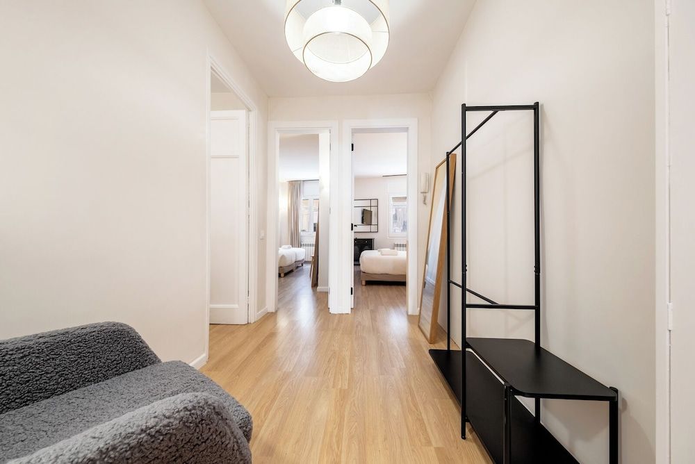 AinB Barcelona Sants Apartments Apartment, 3 Bedrooms, 2 Bathrooms 22