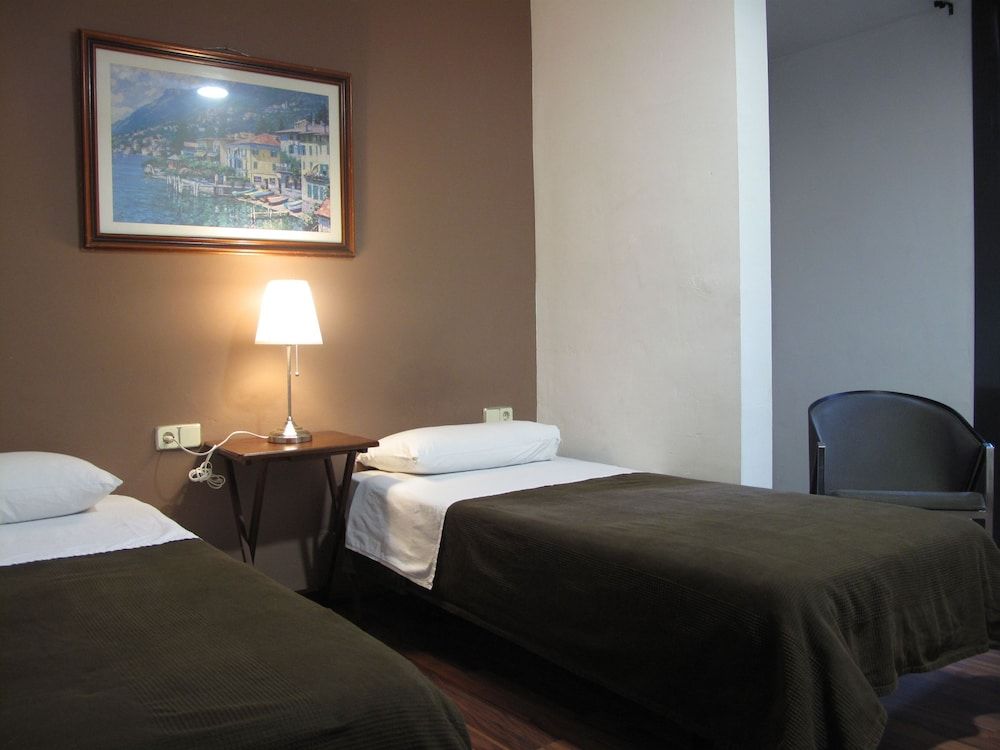 Hostal LK Standard Room 4