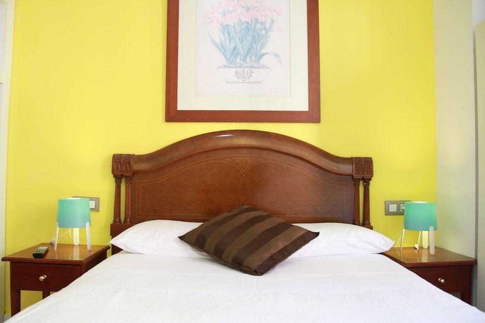 Hostal LK Double Room 2