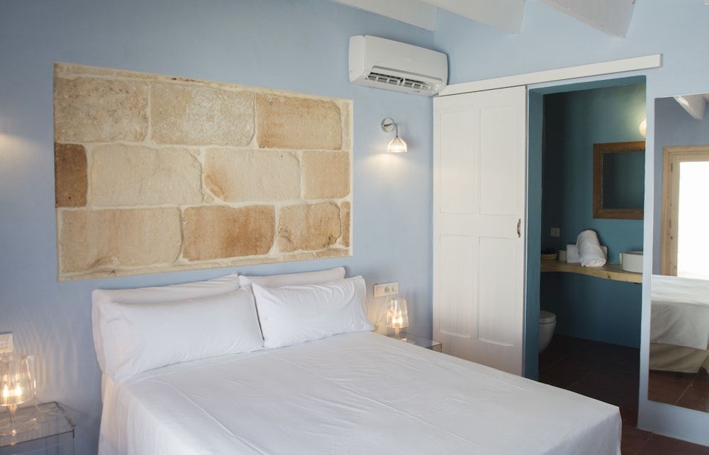 Suite, 1 King Bed, Jetted Tub