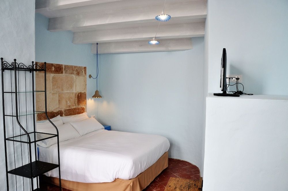 Suite, 1 King Bed, Jetted Tub