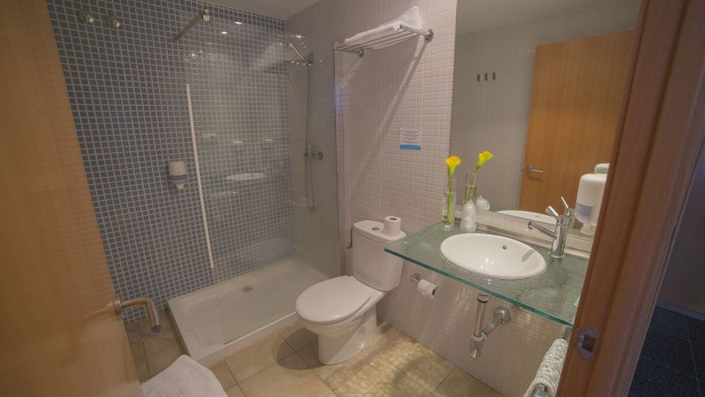 Casa Del Mar Hotel Single Room, 1 Double or 2 Twin Beds 4