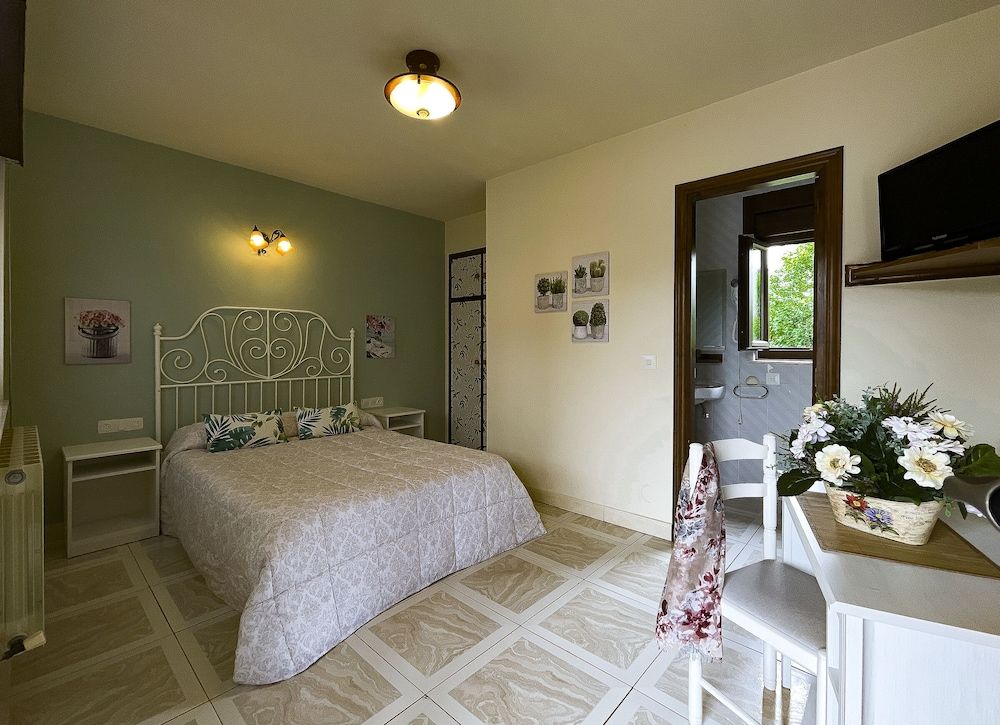 Traditional Twin Room