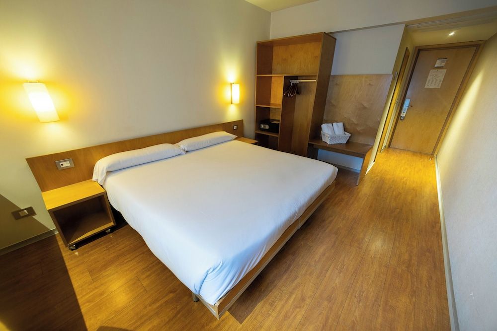 Hotel ETH Irun Double Room 2