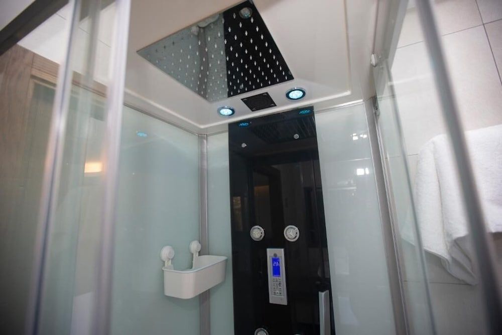 A Ballenera de Caneliñas Deluxe Double Room 7