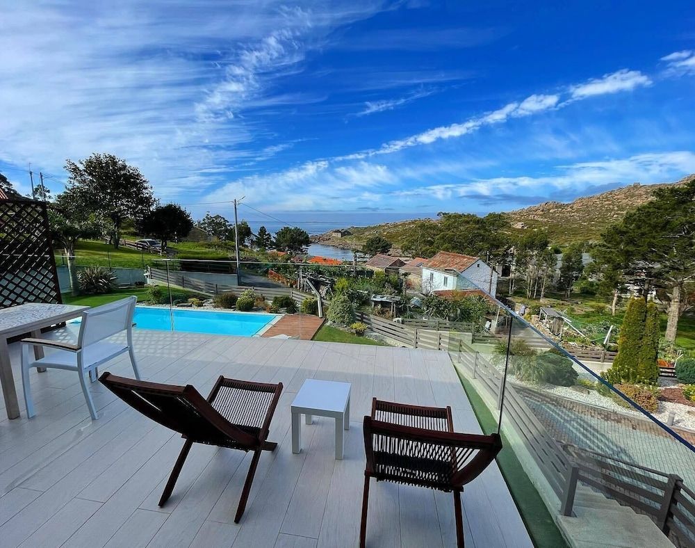 A Ballenera de Caneliñas Junior Double Room 5