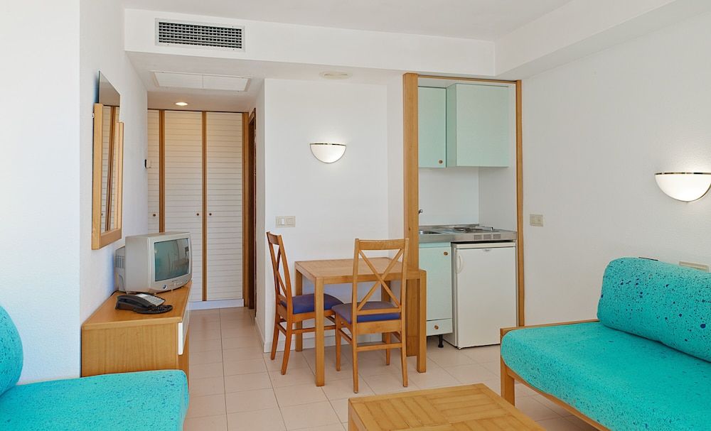 Family Room, Balcony (3 Adults + 1 Child)