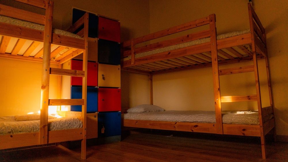 undefined Twin Fin Surf Camp - Hostel 6