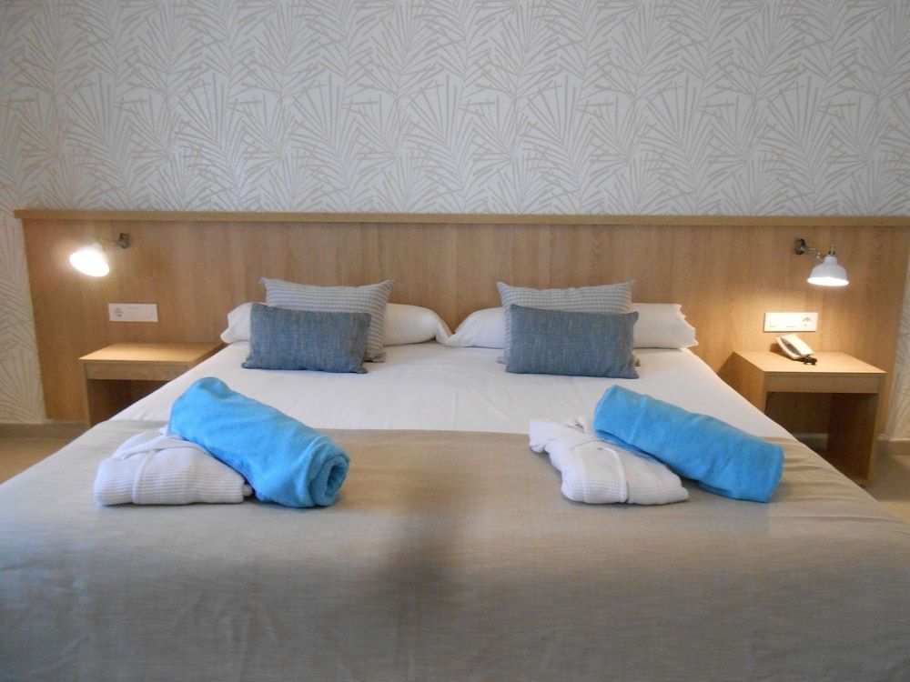 undefined Los Olivos Beach Resort