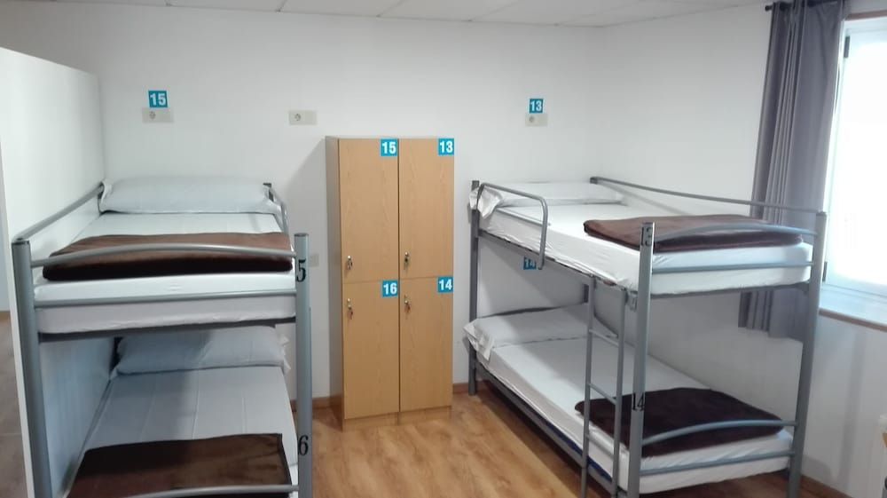 Shared Dormitory, Mixed Dorm (1 bed in 20 bed dorm)