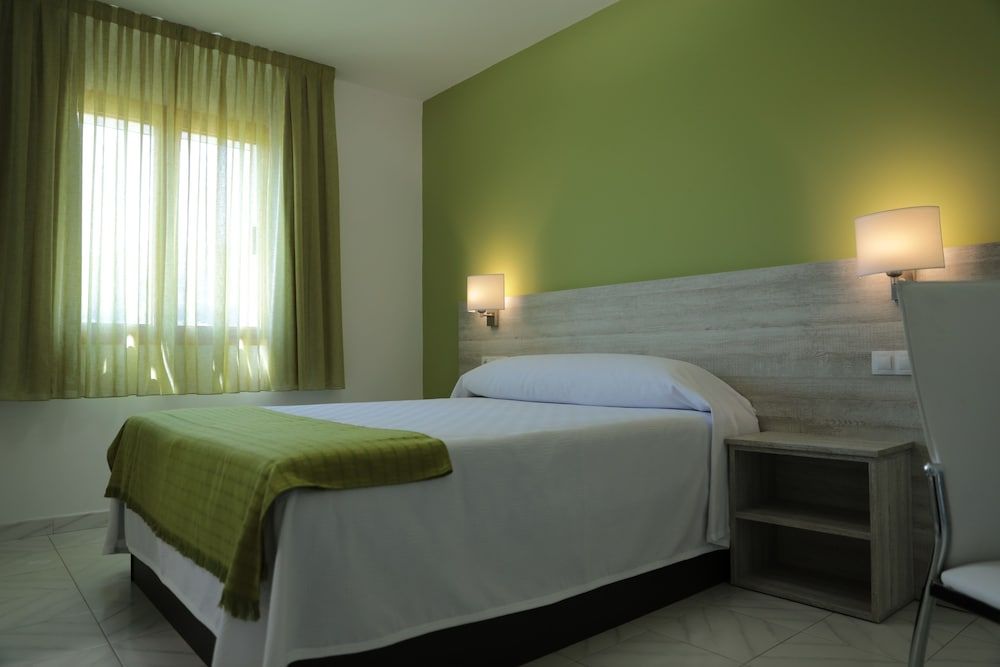 Double Room (with extra bed)