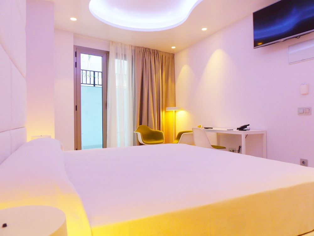 Design Double Room, Jetted Tub (Vistas al castillo)