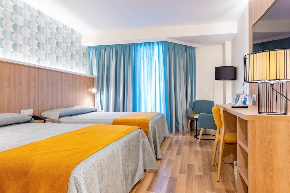 Standard Room, Terrace, Partial Sea View