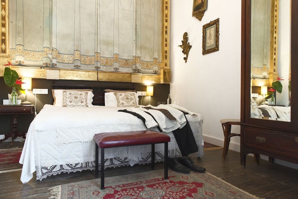 Room, Shared Bathroom (Vatican)