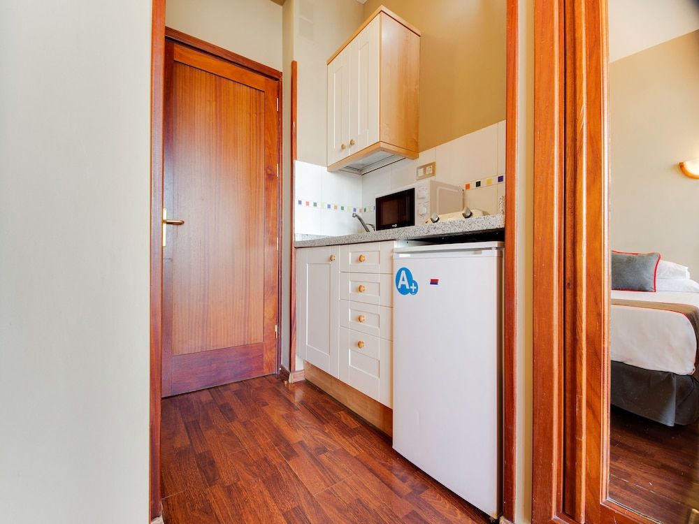 Miami Santa Catalina Studio Apartment with views (4 adults) 7