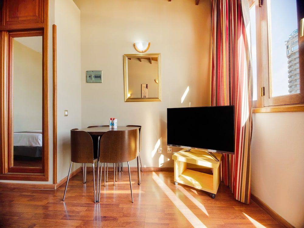 Miami Santa Catalina Studio Apartment with views (4 adults) 12