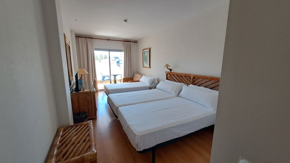 Triple Room (3 Adults)