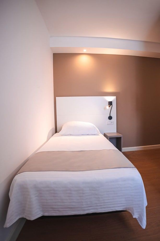 Economy Single Room