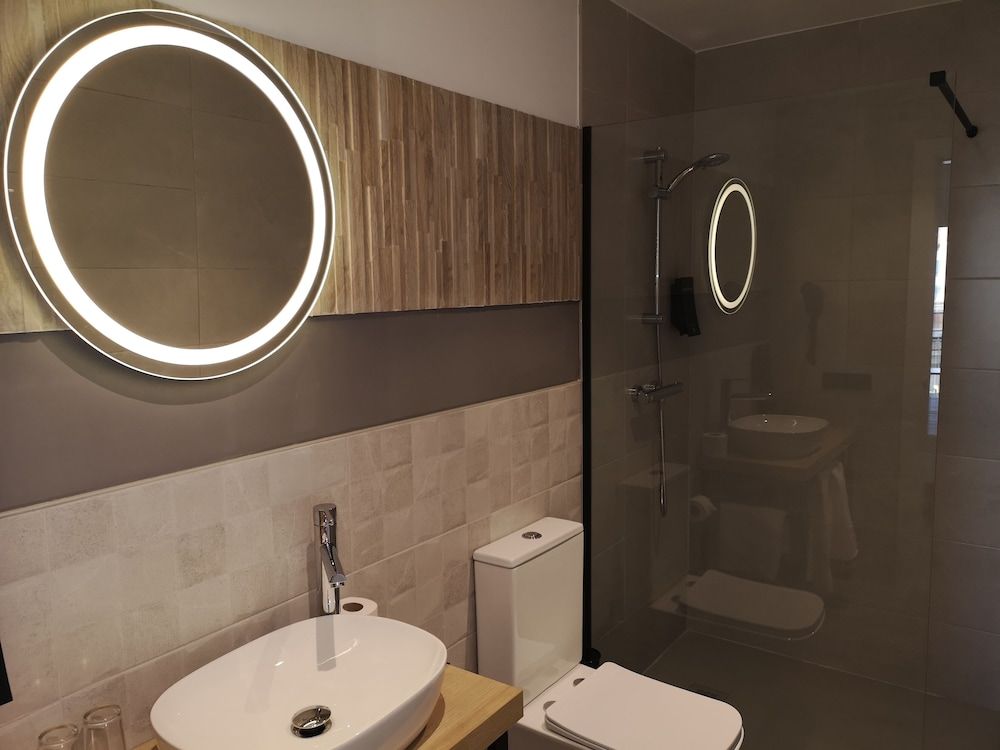 Hotel Coral Boutique by gaiarooms Quadruple Room 4