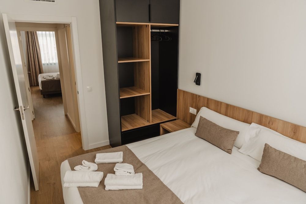 esZentrico Suites Jerez Family Apartment, 2 Bedrooms 3