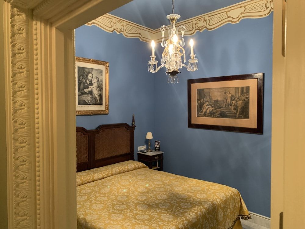 Casa Palacio Jerezana Superior Room 2