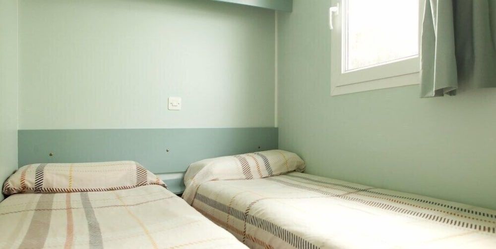 Mobile Home, 2 Bedrooms