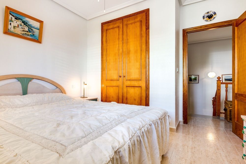 Bungalow, 2 Bedrooms, 2 Bathrooms, Garden View