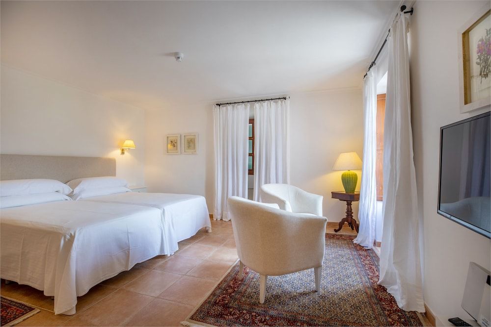 Classic Twin Room, Garden View