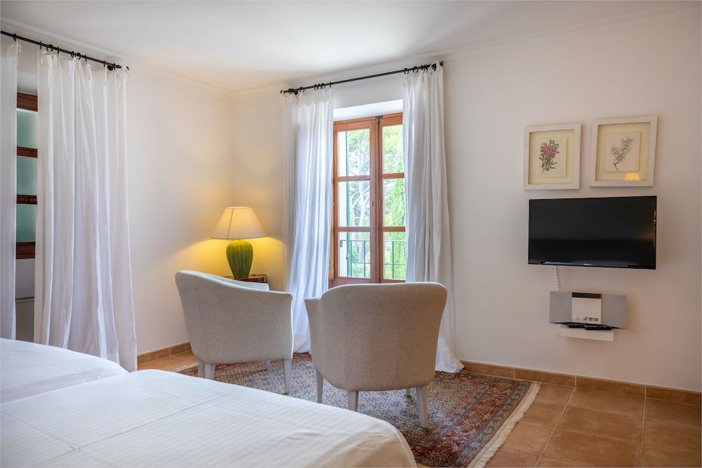 Classic Twin Room, Garden View