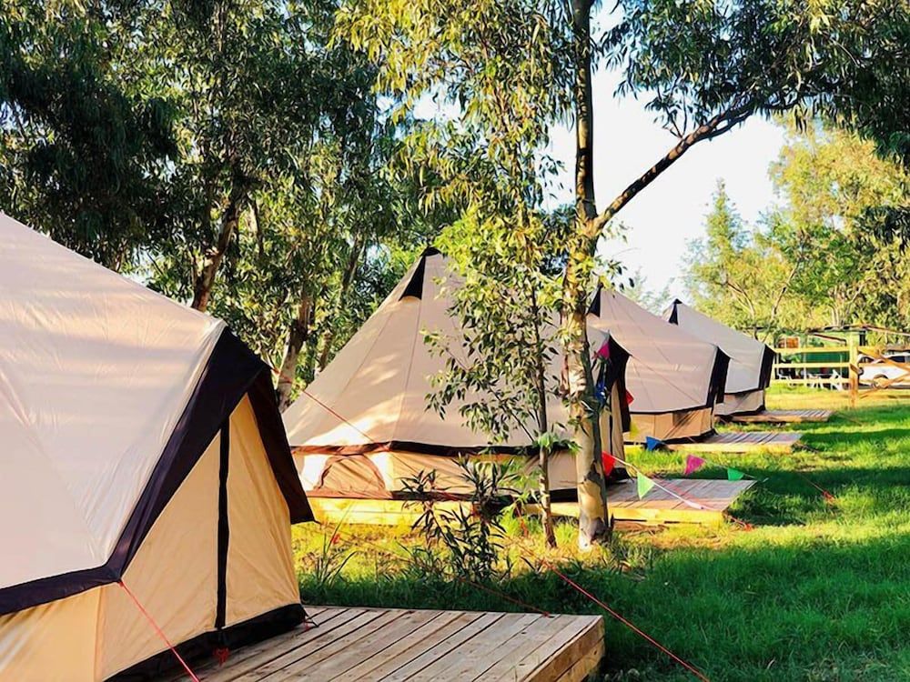 Tent, 3 Twin Beds