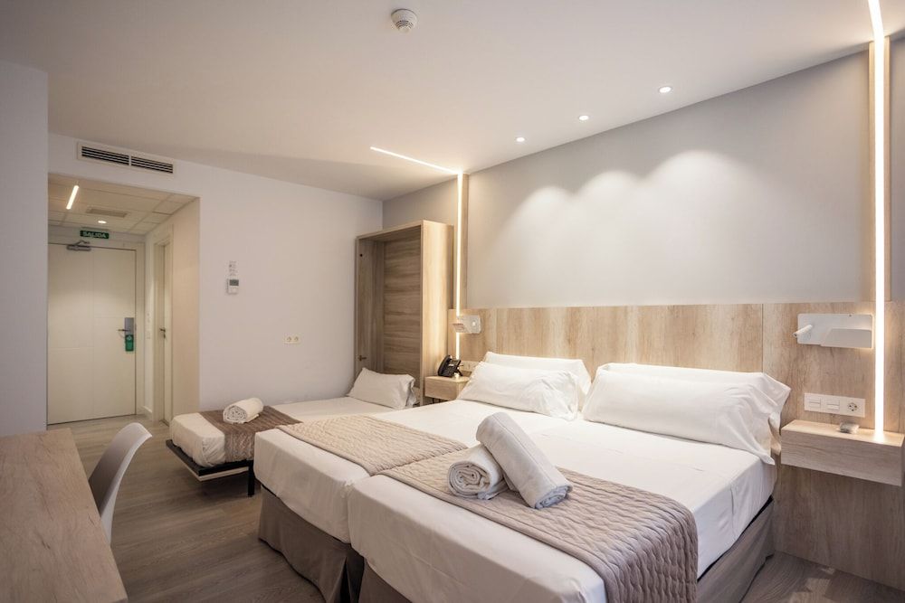 DWO Ábaster Family Triple Room 2