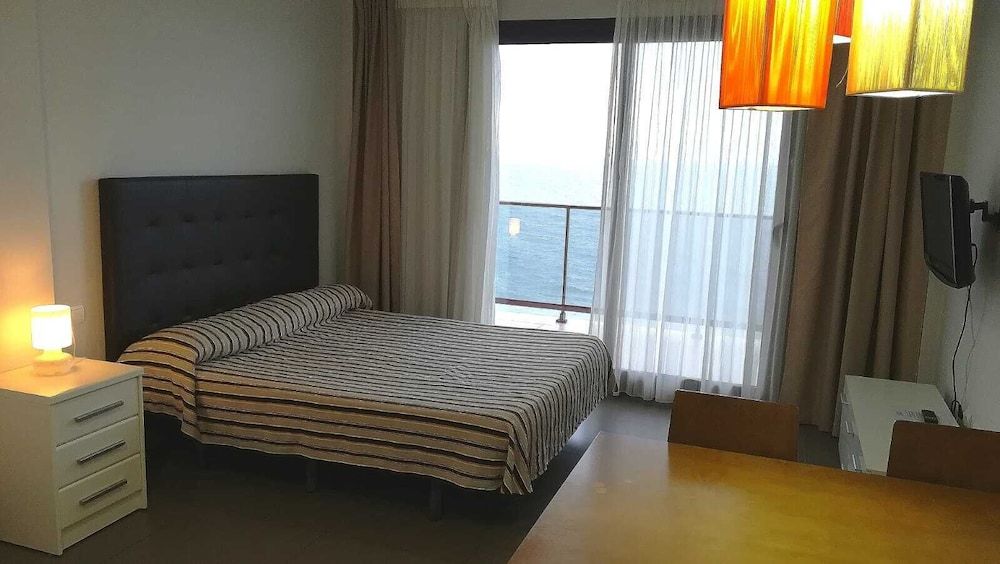 Aparthotel El Faro Apartment, 1 Bedroom, Sea View 2