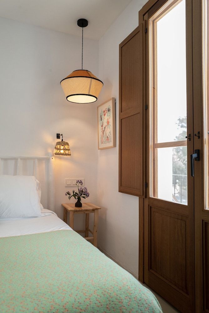 Hostal Mar y Sal Deluxe Double Room 18