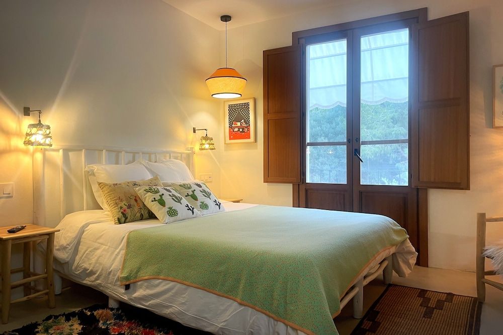 Hostal Mar y Sal Deluxe Double Room 8