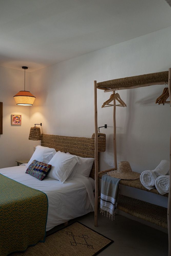 Hostal Mar y Sal Deluxe Double Room 9