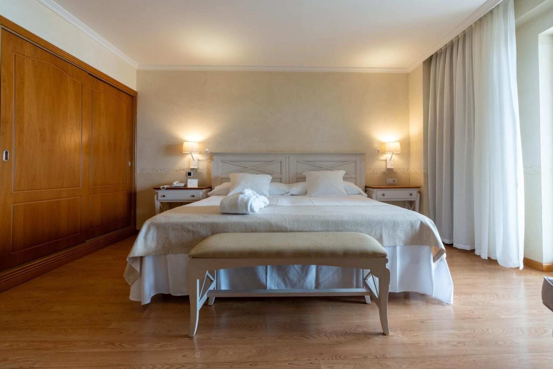 Superior Double or Twin Room with Sea View