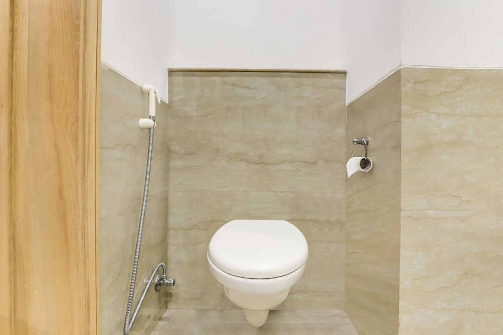 Lemon Tree Premier, City Center, Gurugram Deluxe Queen/ Twin Room 7